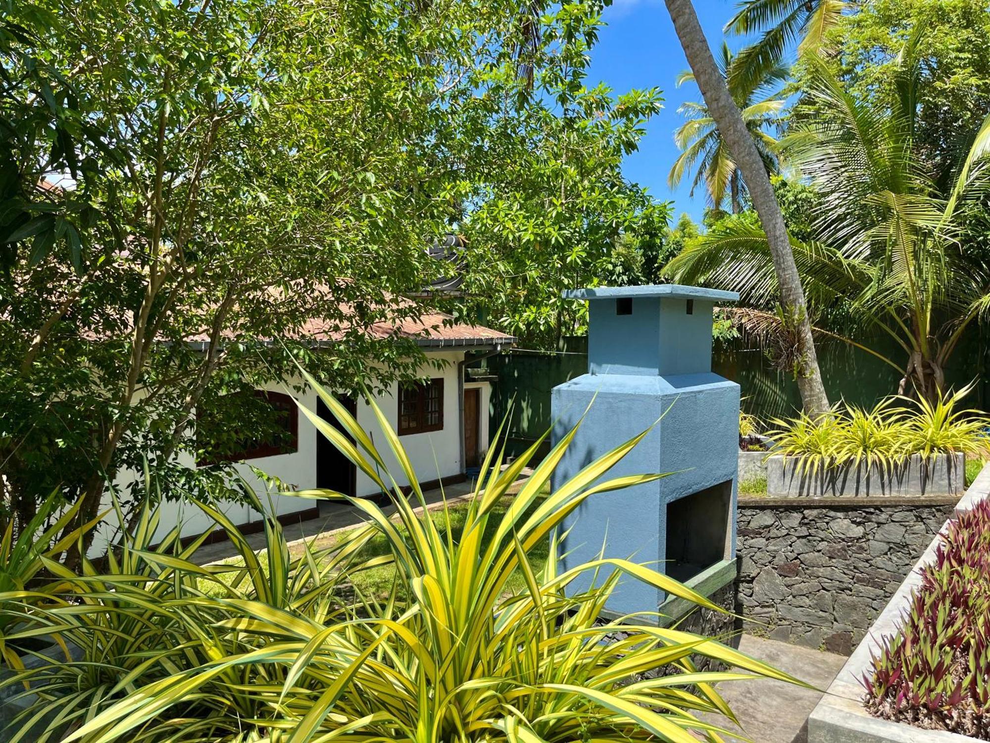 Garden Haven Hikkaduwa Villa Luaran gambar